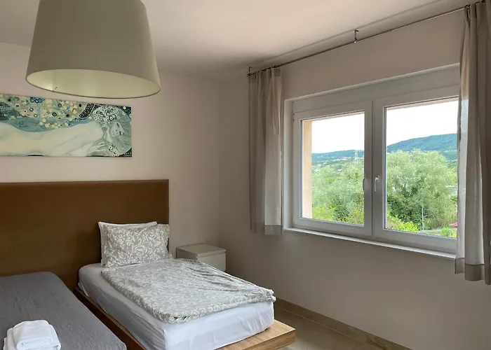 Πανσιόν Angelo